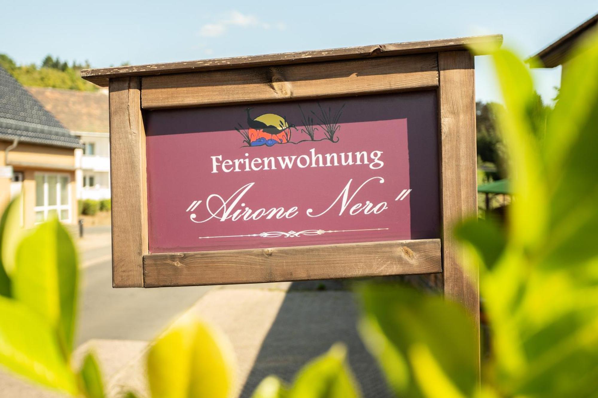 Ferienwohnung Airone Nero Gerolstein Esterno foto