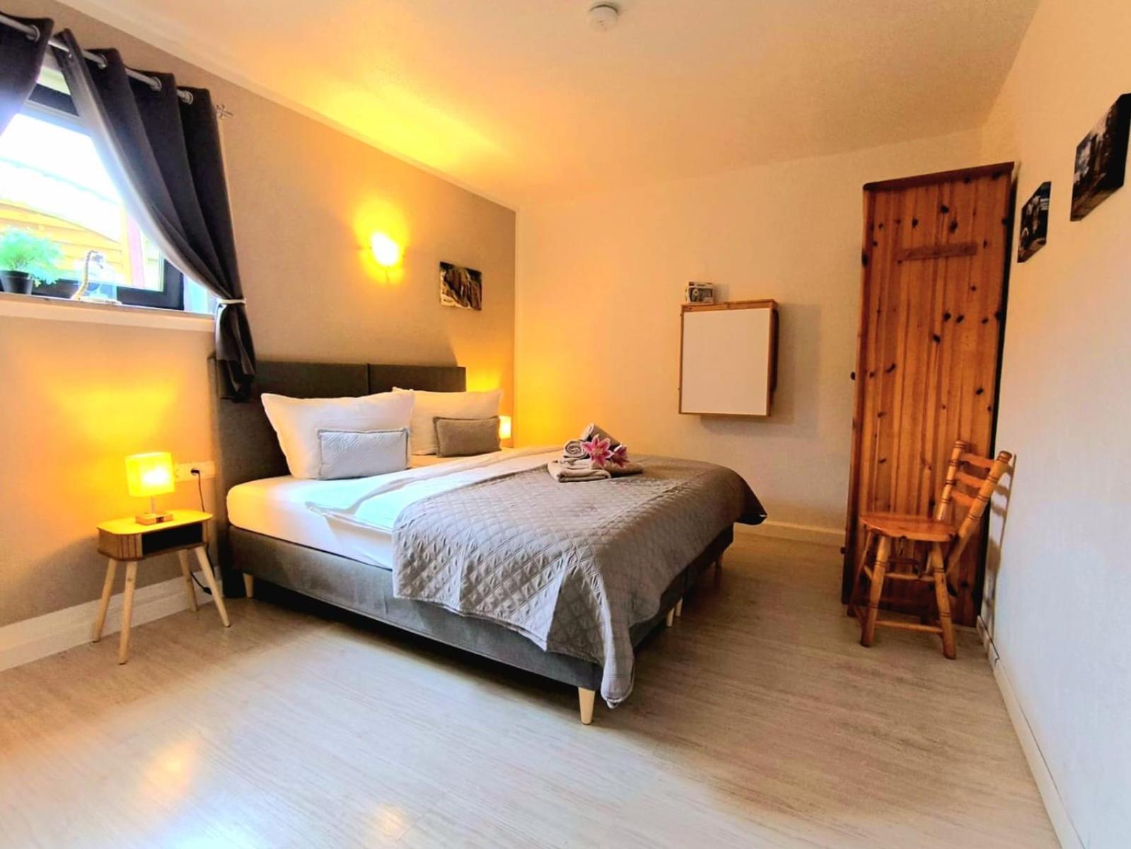 Ferienwohnung Airone Nero Gerolstein Esterno foto